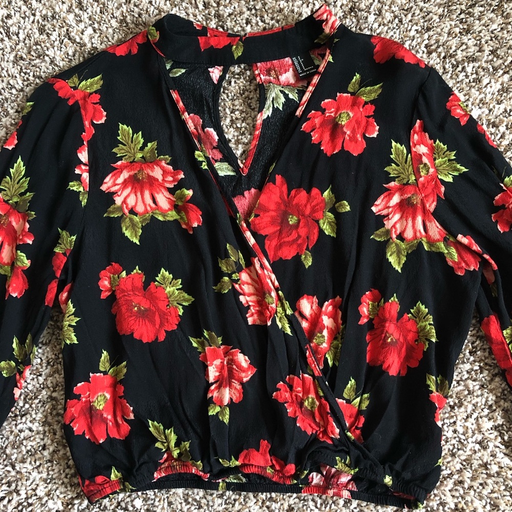 Forever 21 Floral Crop Blouse - Picture 3 of 10